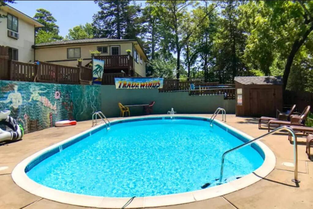 Suite Dreams 101 - Tradewinds Eureka Springs Exterior foto